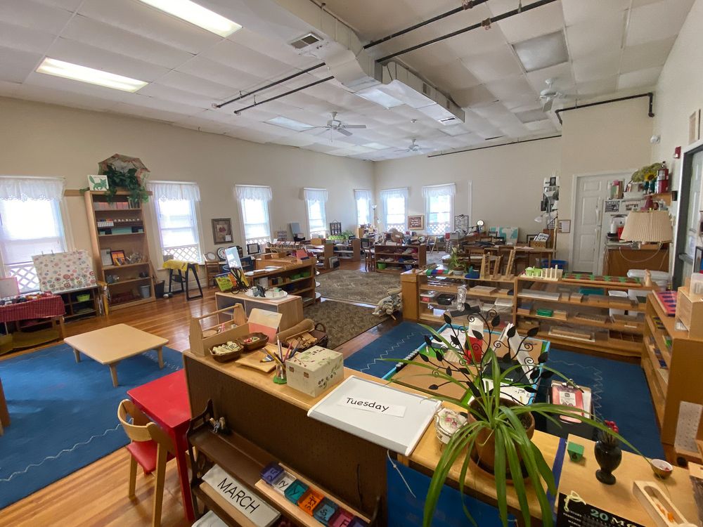 Little Ones Too Preschool and Nursery: 1098 Parkwood Blvd, Schenectady, NY 12308